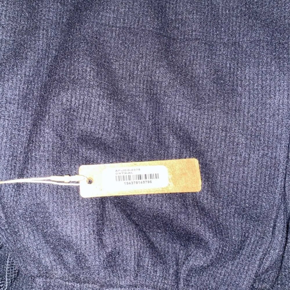 SKIMS Joggers - Picture 2 of 3